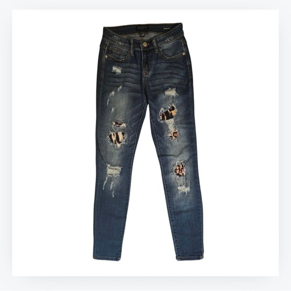 JUDY BLUE Mid Rise Distressed Leopard Print Skinny Fit Jeans 3/26